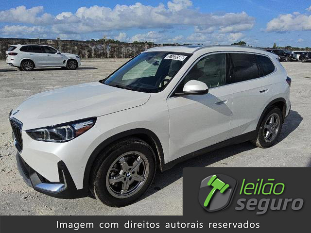 LOTE 044 BMW X1 XDRIVE28I 2023