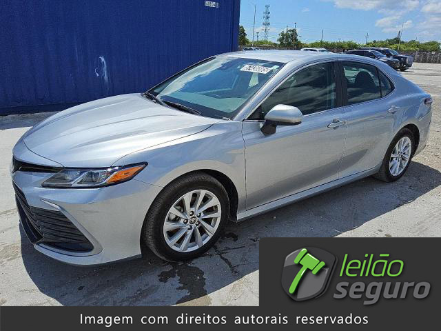 LOTE 047 TOYOTA CAMRY LE 2024
