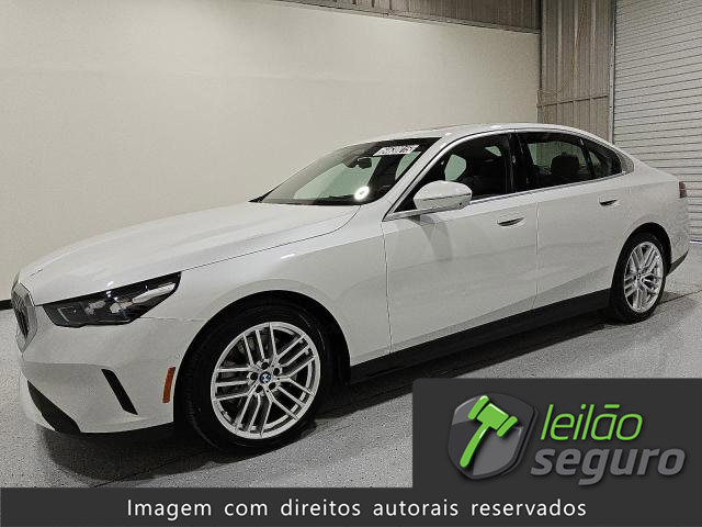 LOTE 038 BMW 530 I 2024
