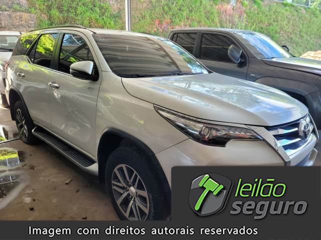 LOTE 016 SW4 SRX 2.8 D-4D TURBO 2020
