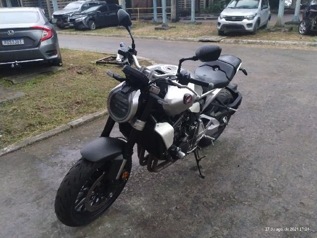 LOTE 073 CB 1000R 2022/2023