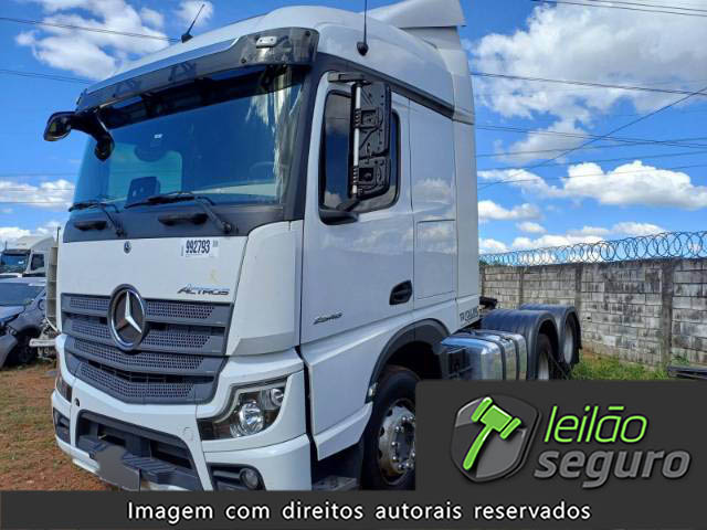 LOTE 001 MERCEDES BENZ ACTROS
