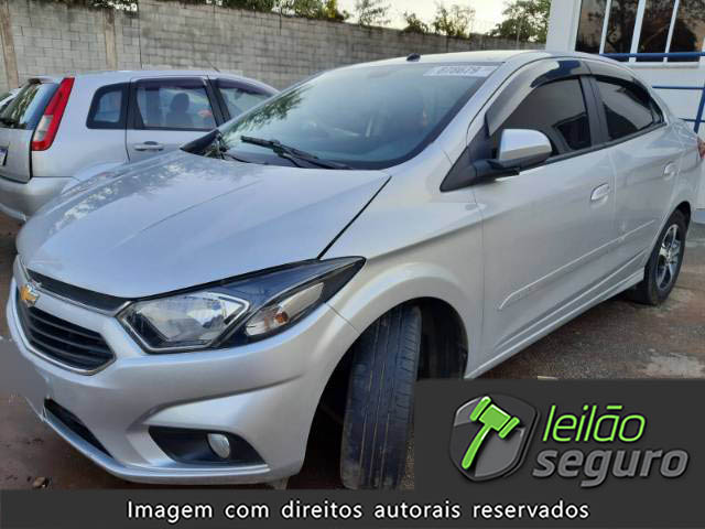 LOTE 035 CHEVROLET PRISMA